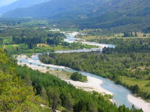 La cinta azul del río