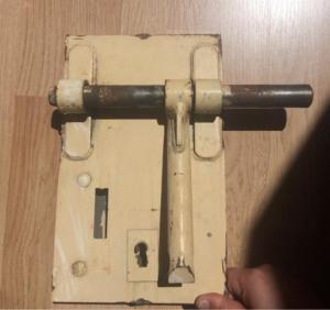 VIVAN LOS CERROJAZOS