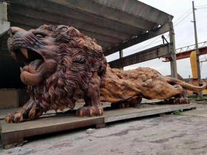 escultura de un leon